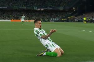 开云APP-圆神无逆足安东尼左脚打门被挡，右脚再打轰世界波+激情滑跪