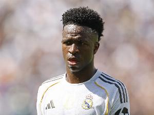 开云下载-塞尔电台：维尼修斯的续约谈判推迟至赛季结束进行